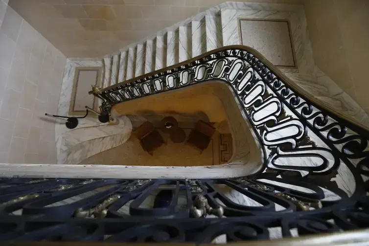 Sede da Casa Firjan, conhecida como Palacete Linneo de Paula Machado, em Botafogo, no Rio de Janeiro, abre a exposição “Transformação”, que ocupará o antigo edifício e os jardins, e fica em cartaz até dezembro.