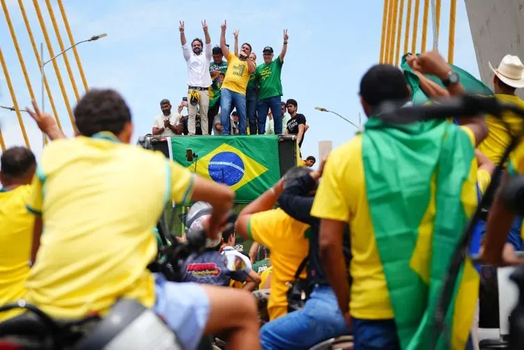 Marabá (PA), 19/10/2026 - Candidato à Presidência da República, Flávio Bolsonaro, participa de motociata. Foto: Vittor Sales/Campanha Flávio Bolsonaro