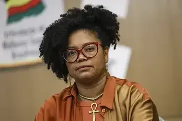 Marcelo Camargo/Agência Brasil Brasília (DF), 26/08/2026 - A secretária-executiva da Articulação de Organizações de Mulheres Negras Brasileiras (AMNB), Janira Sodré, durante o ato de lançamento do Manifesto “Mulheres Negras na Política pelo Pacto do Bem Viver