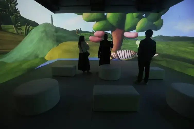 São Paulo (SP), 14/08/2026 - Exposição que celebra 140 anos do nascimento de Tarsila do Amaral.Com cerca de 40 obras projetadas em 360 graus, “O Brasil de Tarsila” inaugura o Nubank Arte Lab, novo espaço de arte imersiva no Conjunto Nacional em São Paulo. Fotos: Paulo Pinto/Agencia Brasil