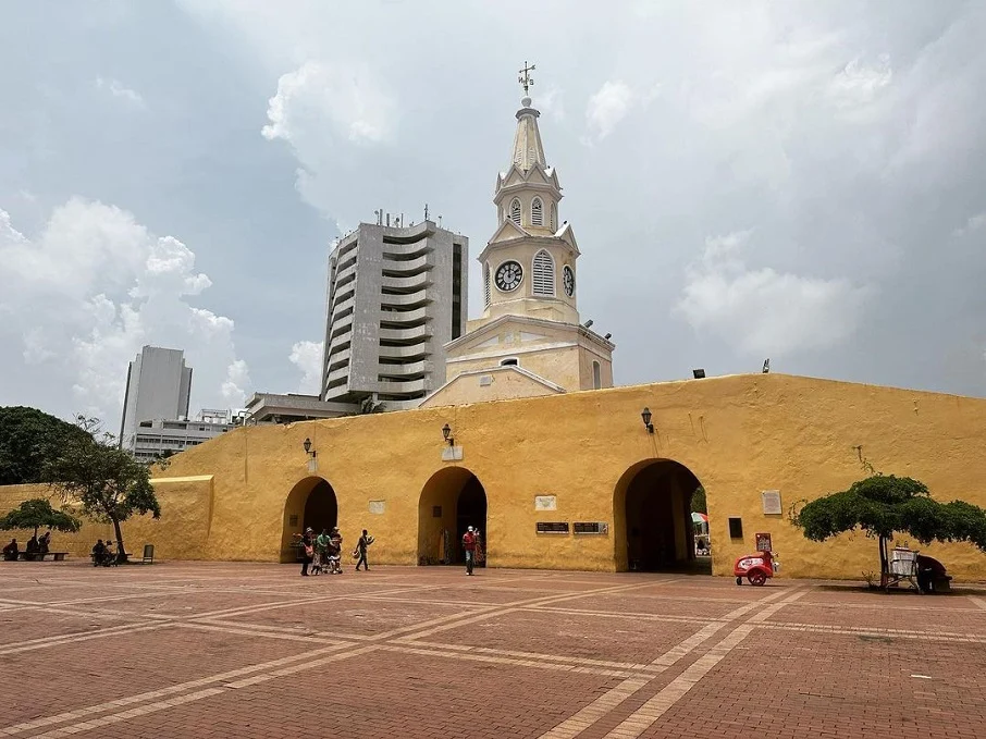 A Torre de Relógio, em Cartagena, na Colômbia Reprodução/Instagram 05.07.2023
