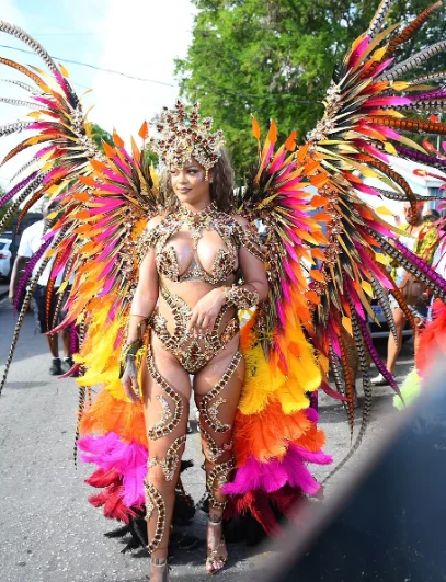 Rihanna no festival 'Crop Over' em Barbados BACKGRID/Reprodução