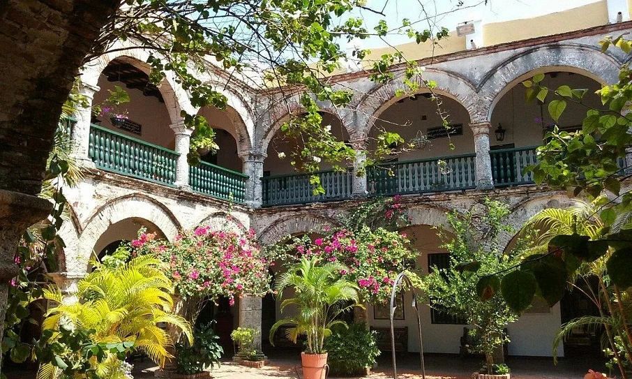 O interior do Convento Santa Cruz de La Popa, em Cartagena (Colômbia) TripAdvisor