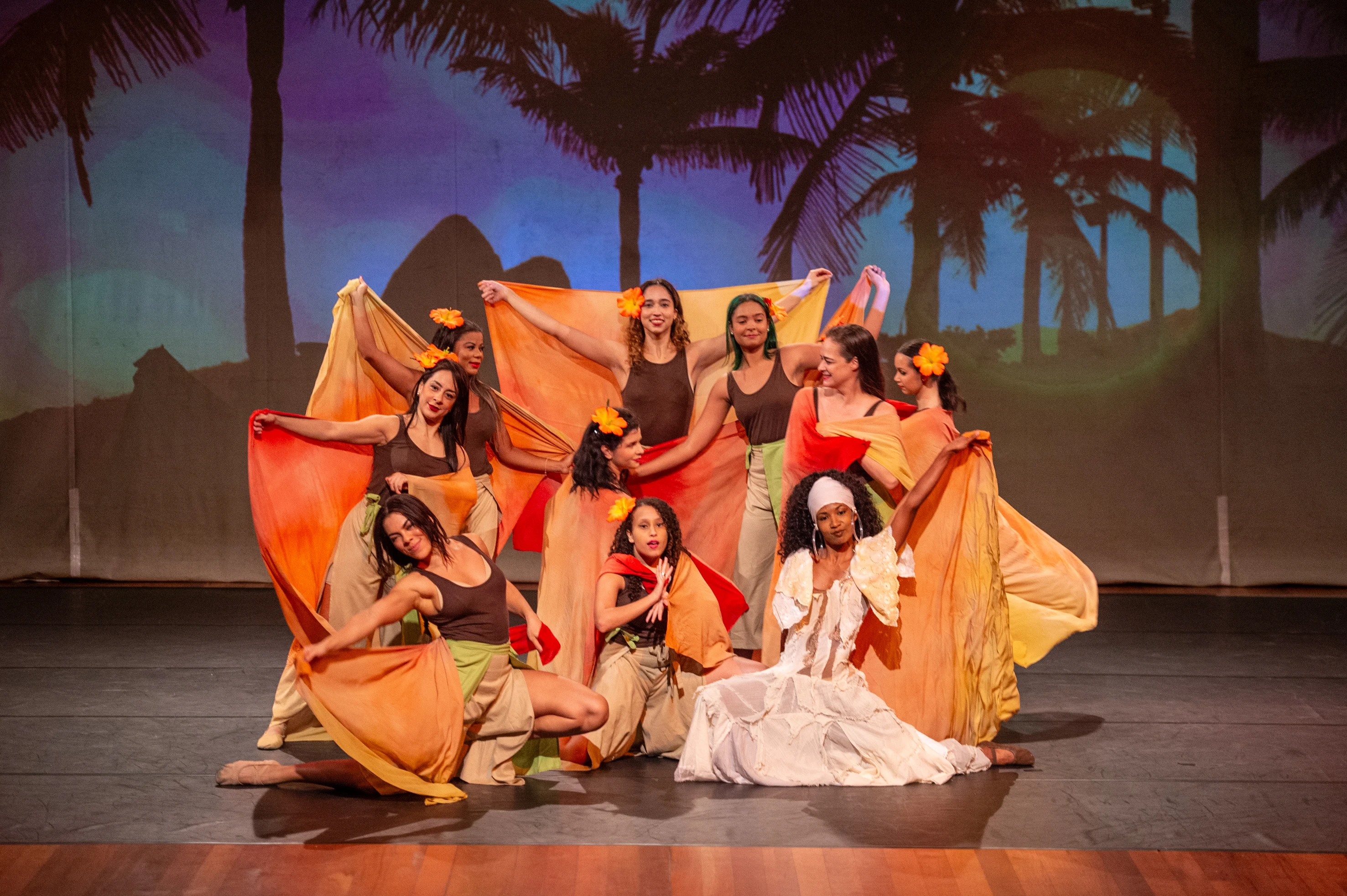 Fotos do espetáculo gratuito ‘Sonhos Conectados: Uma Dança Entre Brasil e China’ Divulgação/Paulo Mumia