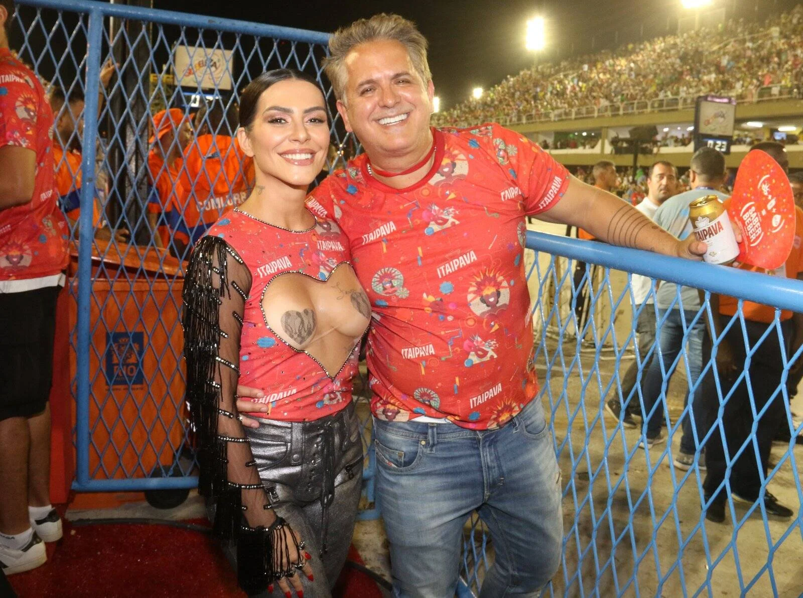Cleo Pires arrasa no camarote Itaipava com famosos Divulgação / Cleomir Tavares
