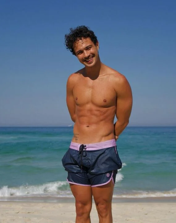 André Luiz Frambach em dia na praia Reprodução: Instagram