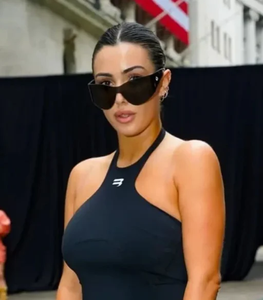 Bianca Censori Reprodução/Instagram