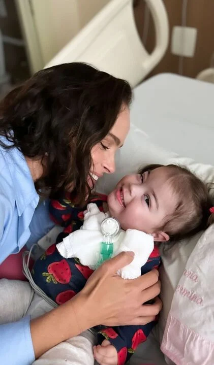Leticia Cazarré e a filha Maria Guilhermina Reprodução: Instagram