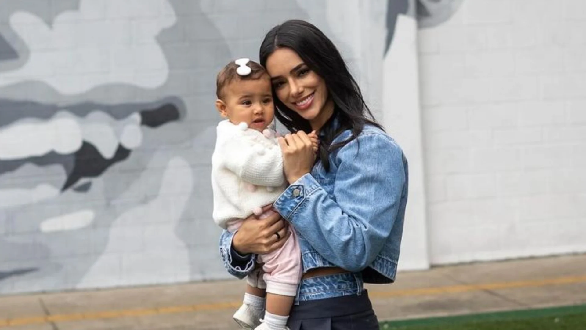 Bruna Biancardi e Mavie visitam Instituto Neymar e encantam o jogador Reprodução/Instagram