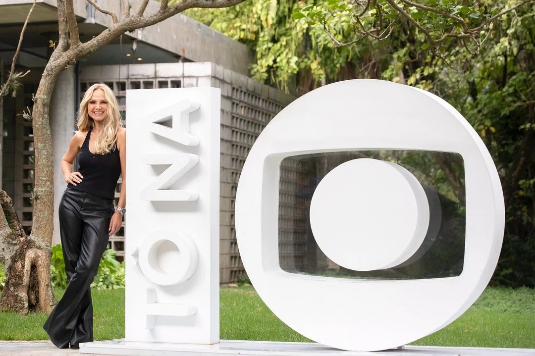 Eliana posa nas dependências da Globo Reprodução/Instagram