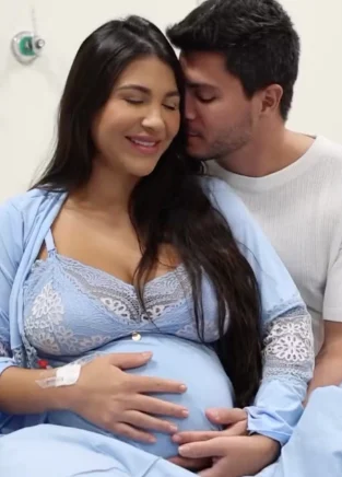 Nasce Gabriel, filho de Arthur Aguiar e Jhenny Santucci Reprodução/Instagram