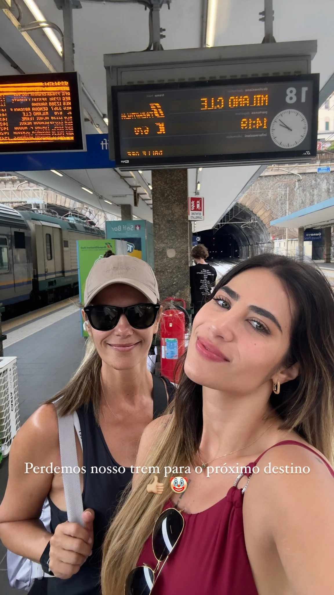 Jessica Beatriz em viagem pela Itália ao lado de sua mãe, Priscila Beatriz. Reprodução/Instagram