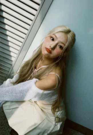 Haneul, integrante da banda Kiss of Life Reprodução