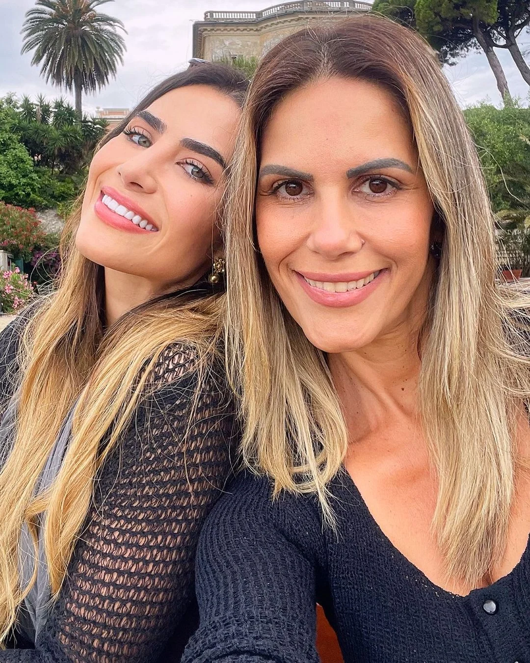 Jessica Beatriz em viagem pela Itália ao lado de sua mãe, Priscila Beatriz. Reprodução/Instagram