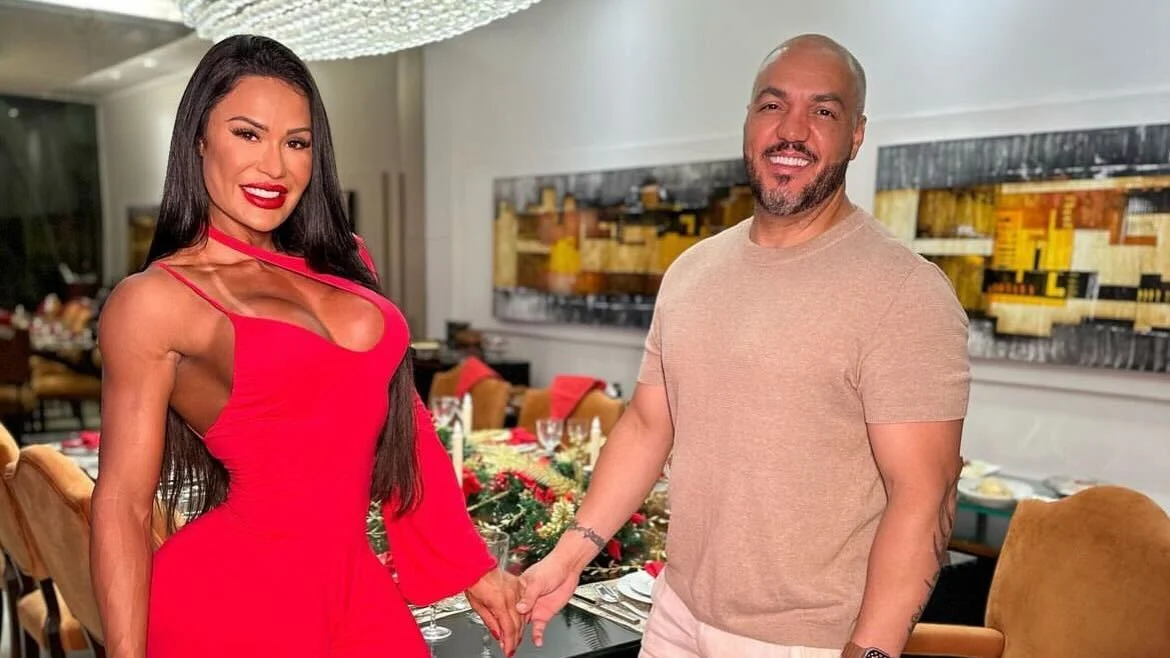 Belo decidiu se mudar! Após o término e a traição virem à tona, Gracyanne contou ao colunista Leo Dias que o marido estava se mudando da residência na qual eles conviviam. Os dois moravam em uma luxuosa mansão localizada no Bairro da Tijuca, no Rio de Janeiro. Reprodução Instagram - 19.4.2024