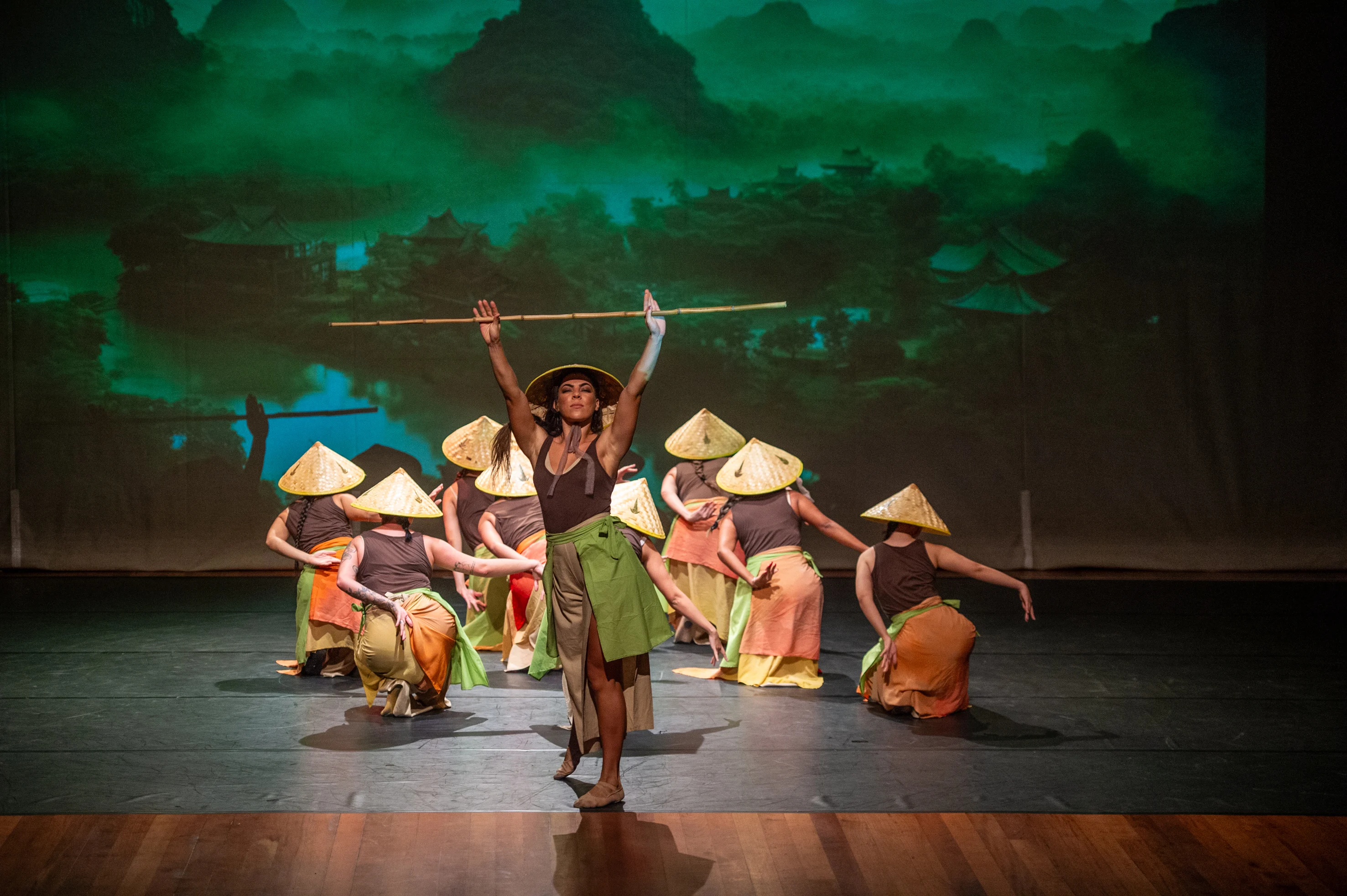 Fotos do espetáculo gratuito ‘Sonhos Conectados: Uma Dança Entre Brasil e China’ Divulgação/Paulo Mumia