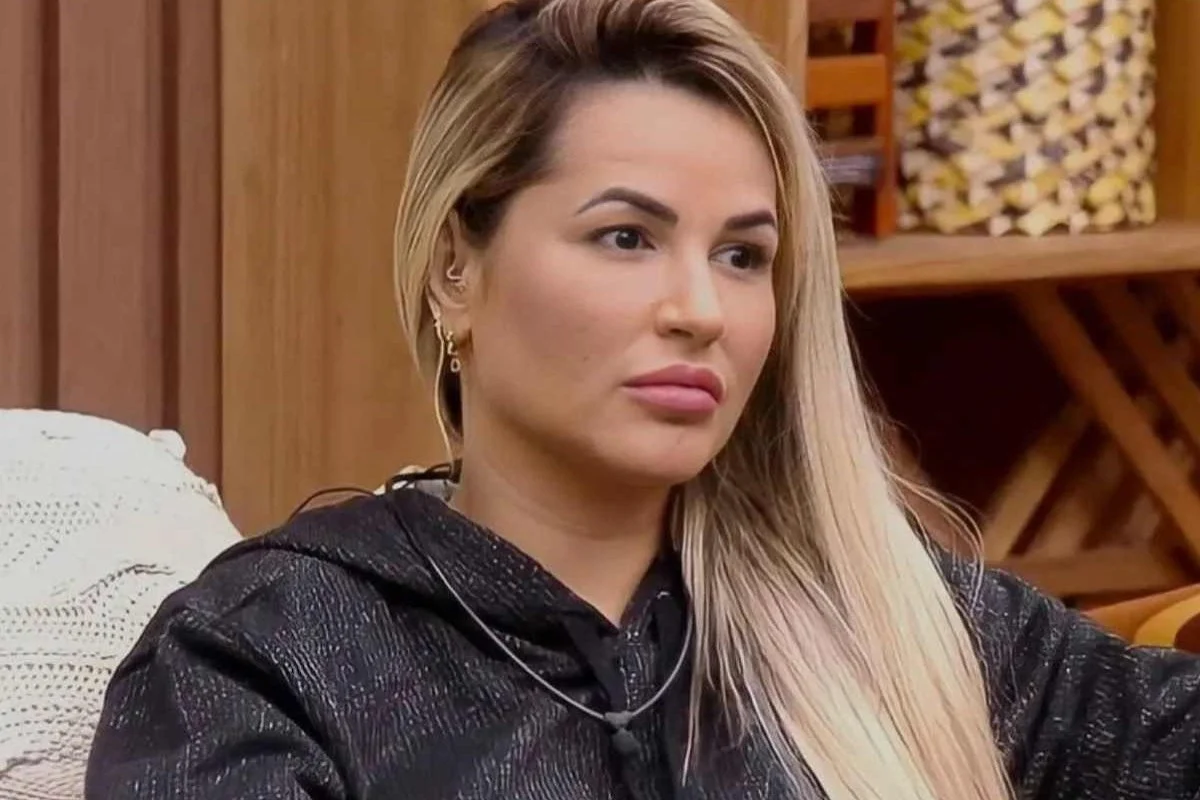 Na última sexta-feira (28), Deolane Bezerra deu entrevista ao programa "Fofocalizando" (SBT), em que revela nunca ter sequer beijado o ex-BBB. Além disso, a advogada insinuou a possibilidade de Fiuk ter se apegado a ideia deles formarem um casal, mesmo o sentimento não sendo recíproco.  Reprodução