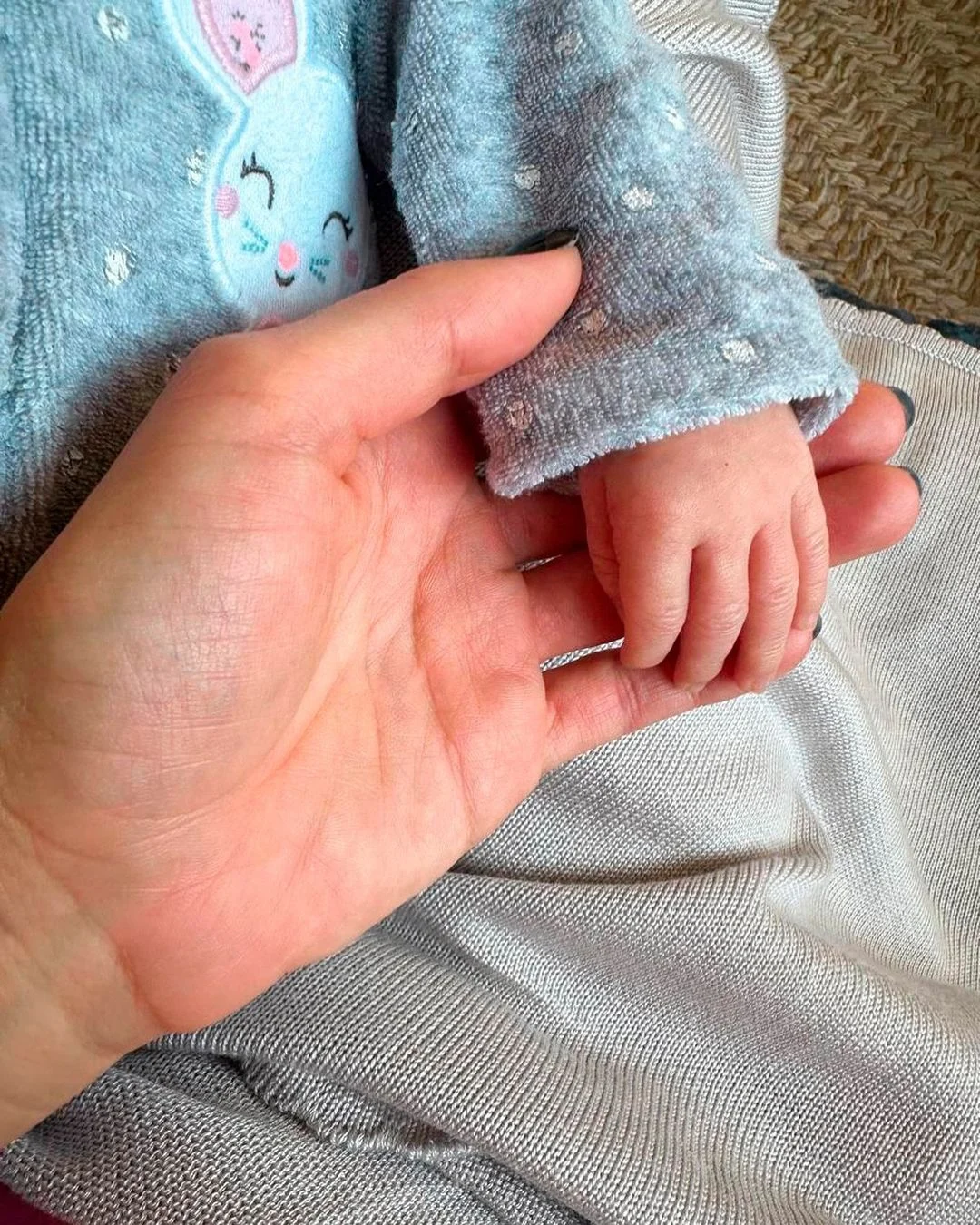 Mel Fronckowiak divulga primeira foto da segunda filha, Cora Reprodução/Instagram