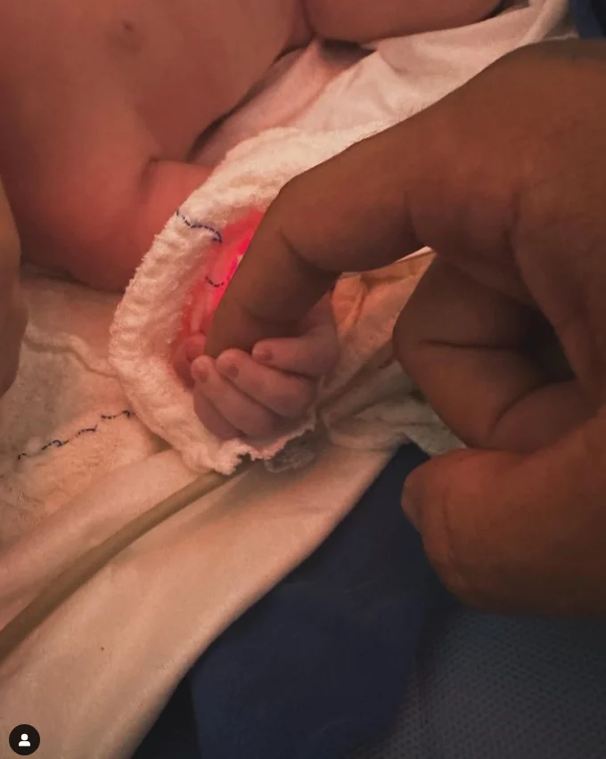 Nasce Serena, filha de MC Mirella e Dynho Alves. Foto: Reprodução