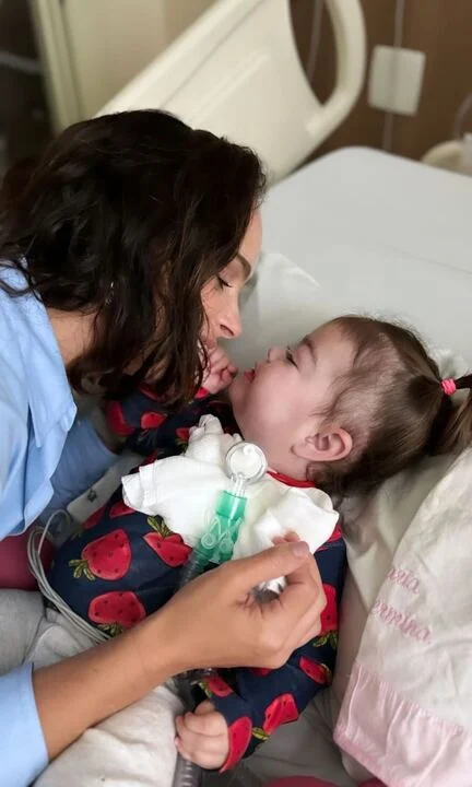 Leticia Cazarré e a filha Maria Guilhermina Reprodução: Instagram