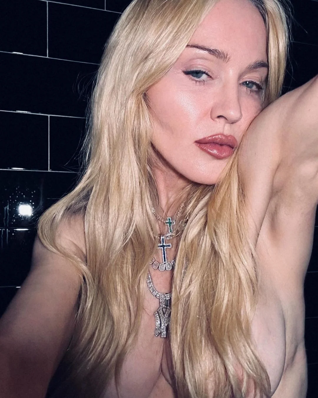 Madonna em novas fotos do Instagram Reprodução