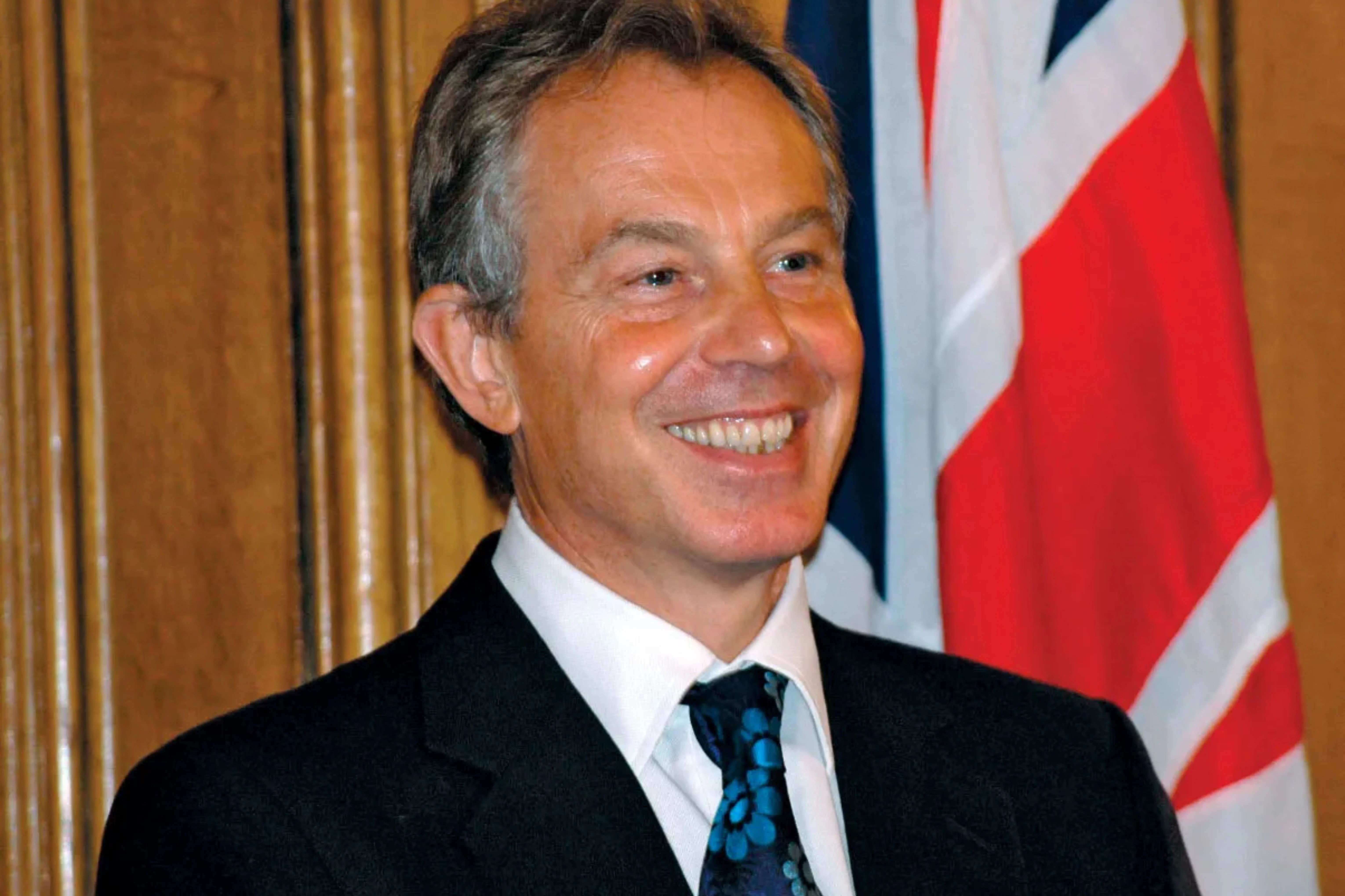 Tony Blair: Ex-primeiro-ministro do Reino Unido, serviu de 1997 a 2007. Ele é uma figura influente na política internacional e fundador do Tony Blair Institute for Global Change. Reprodução