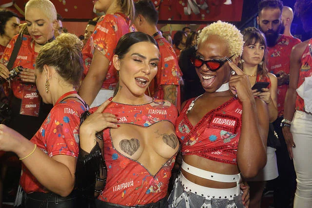 Cleo Pires arrasa com famosos no camarote Itaipava Cleomir Tavares/Divulgação
