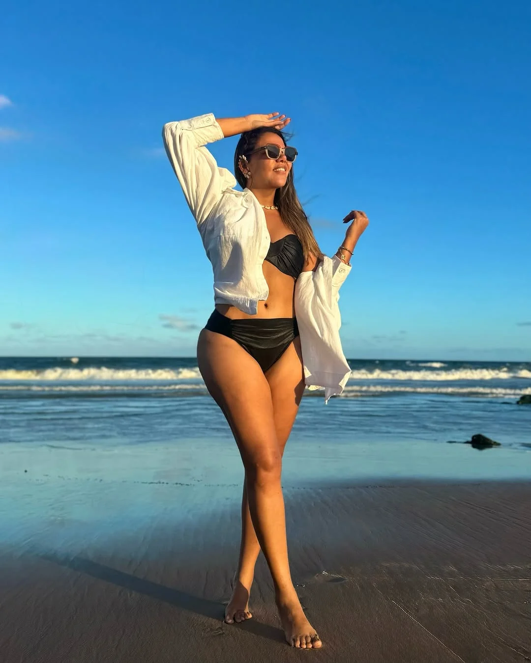 Ex de Davi Brito, Mani Reggo posa de biquíni após perder 16 kg  Instagram