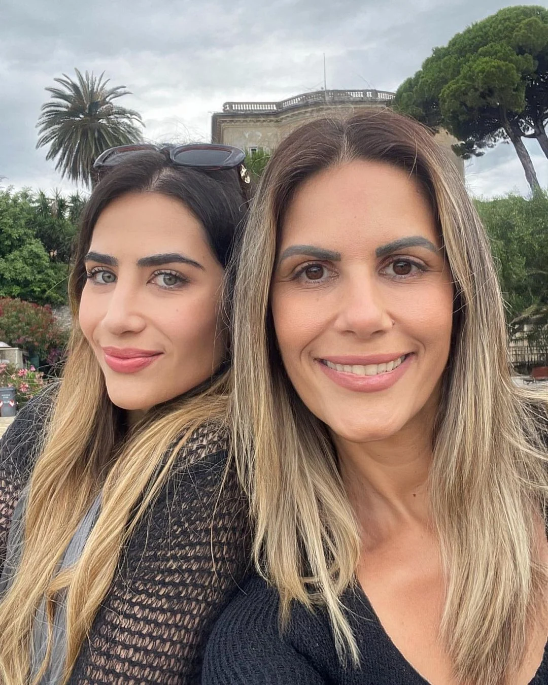 Jessica Beatriz em viagem pela Itália ao lado de sua mãe, Priscila Beatriz. Reprodução/Instagram