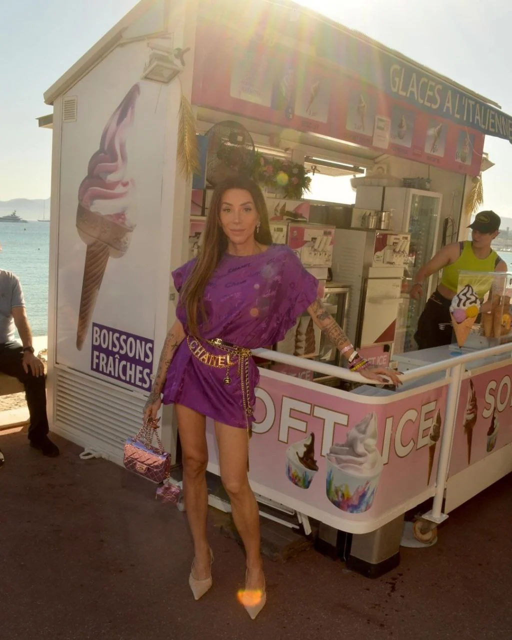 Maya Massafera abre álbum de fotos em praia da França Foto: Reprodução/Instagram