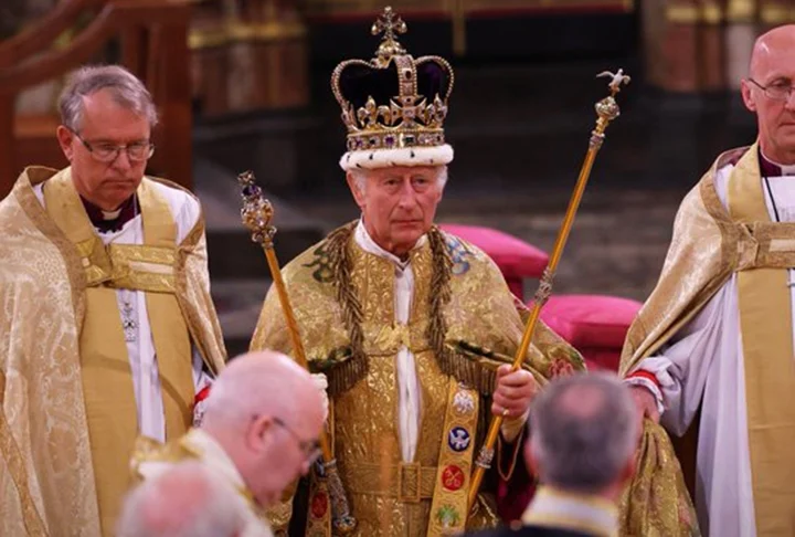 O Rei Charles III foi diagnosticado com câncer e não se ausentou totalmente de suas atividades. William, por sua vez, ficou recluso por um tempo acompanhando a recuperação da mulher, mas retornou aos compromissos reais, sem Kate. Reprodução: Flipar