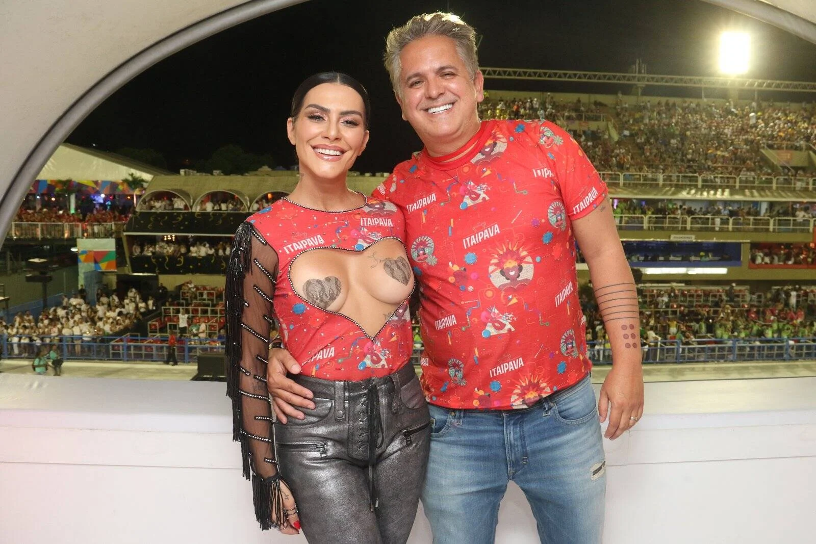 Cleo Pires arrasa no camarote Itaipava com famosos Divulgação / Cleomir Tavares