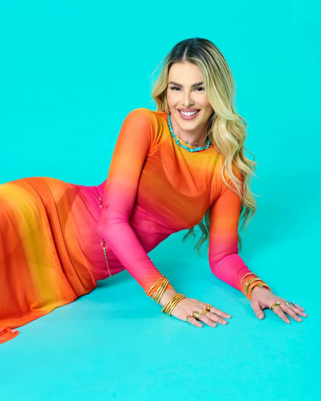Yasmin Brunet dá o nome com looks transparentes e calcinha à mostra Reprodução/Instagram