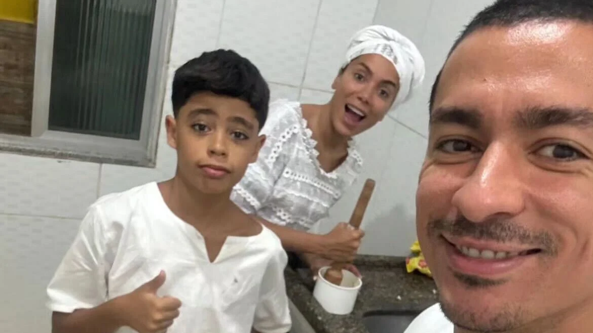 Anitta mostra rotina em centro de candomblé Reprodução Instagram - 13.5.2024
