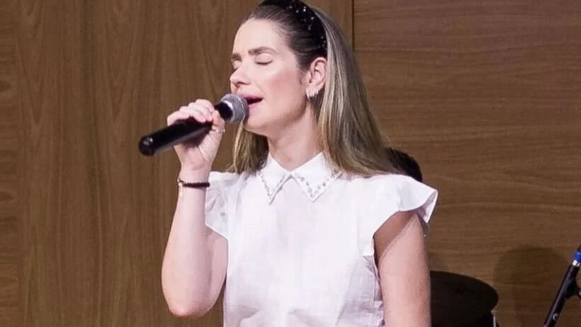 Cantora gospel Camila Campos Reprodução Instagram - 12.7.2024
