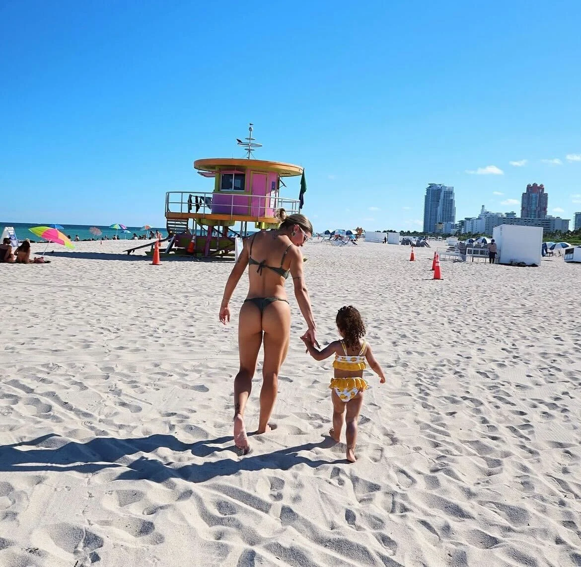 Lore Improta com a filha Liz Reprodução Instagram - 2.10.2024