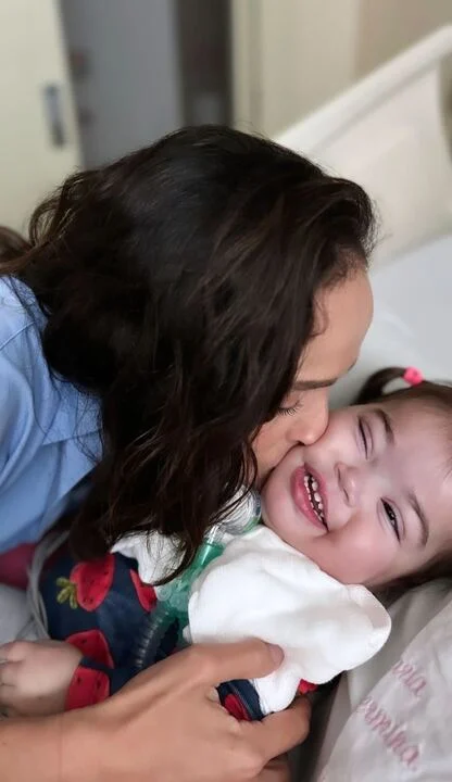 Leticia Cazarré e a filha Maria Guilhermina Reprodução: Instagram