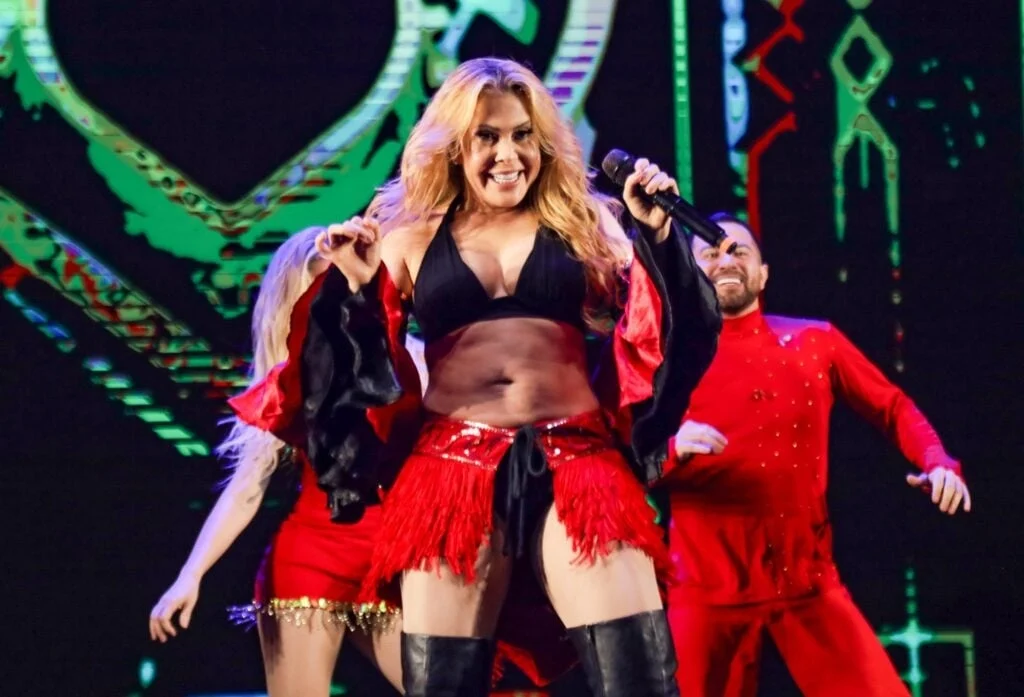 Joelma agita multidão Tiago Ghidotti