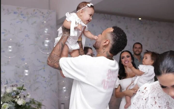 Neymar Jr e Mavie Reprodução: Instagram