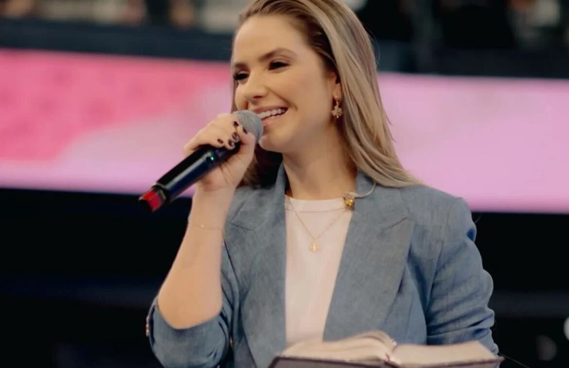 Camila Campos é psicóloga Reprodução Instagram - 12.7.2024