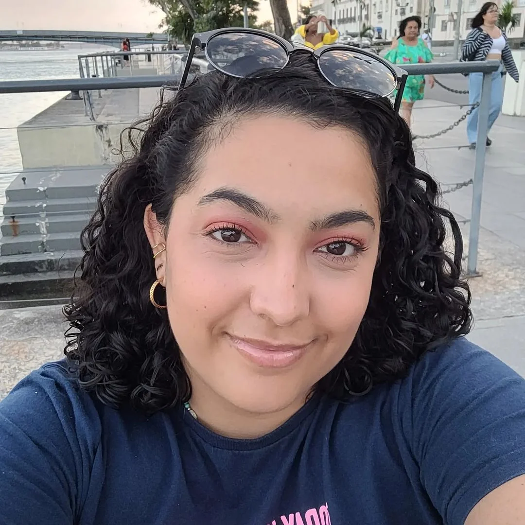 “Não acho justo comigo ficar aqui dois meses comendo o pão que o diabo amassou, recebendo ameaça de morte, hate por causa de jogada burra, estúpida... Mas beleza, até aí era só jogo. Para o cara chegar na mina e falar 'baiana, você me bagunçou'. Bagunçou o meu ovo, querido. Isso não existe”, complementou.  Reprodução/Instagram - 04.03.2024