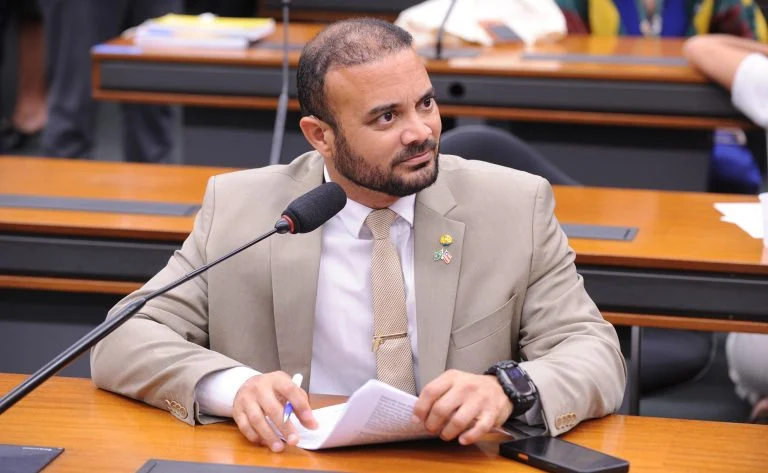 Votação de requerimentos. Dep. Capitão Alden (PL - BA)