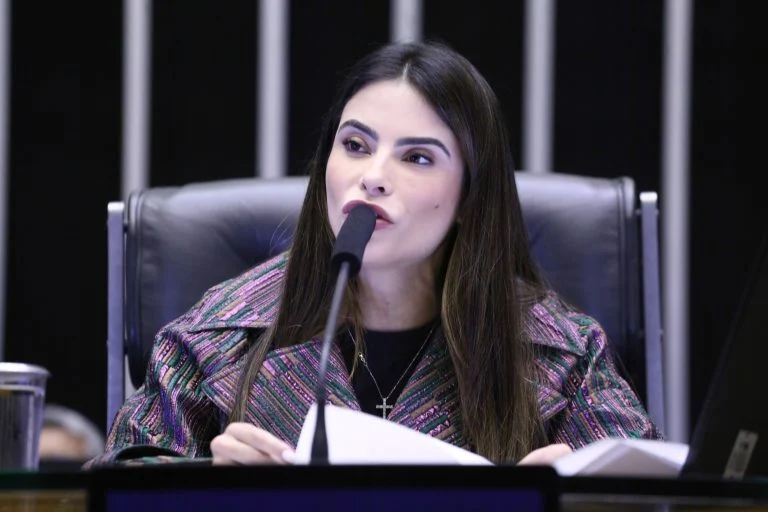 Homenagem aos 50 anos da TV Atalaia - afiliada Record em Sergipe/PE. Dep. Yandra Moura (UNIÃO-SE)