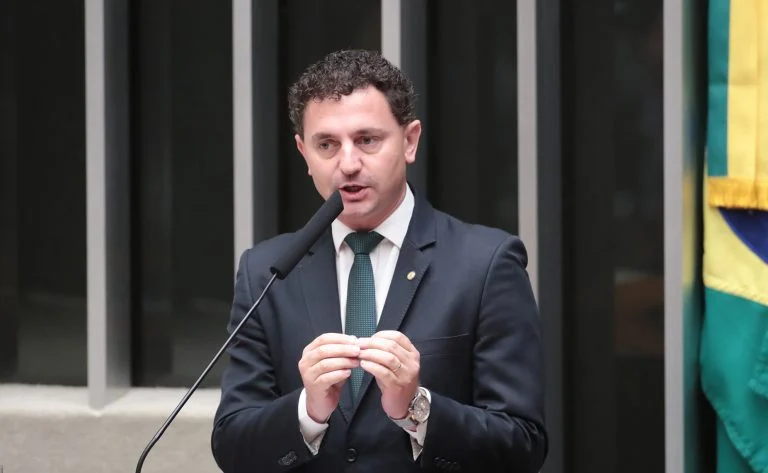 Homenagem ao lançamento da Agenda Legislativa do Agro CNA 2026. Dep. Pezenti (MDB-SC)