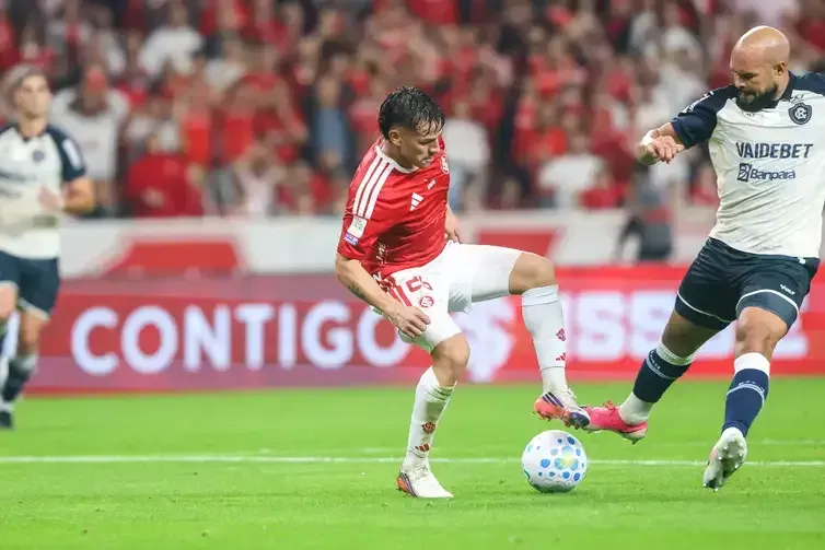 Ricardo Duarte/Internacional Jogadores do Internacional lamentam o empate com o Remo, no Beira-Rio, em Porto Alegre, na 23a rodada do Brasileirão