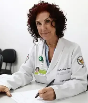 Hucam/Divulgação Brasil participa de pesquisa inédita que busca a cura da hepatite B. Professora do Hucam-Ufes, referência no assunto, Tânia Reuter. Foto: Hucam/Divulgação