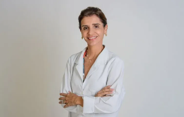 Renata Pinto/ Arquivo Pessoal 08/10/2026 - Renata Reis Pinto, médica mastologista e radiologista, com atuação no Instituto Nacional de Câncer (Inca), para Outubro Rosa . Foto: Renata Pinto/ Arquivo Pessoal