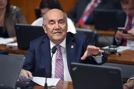 Jefferson Rudy/Arquivo/Agência Senado Brasília (DF), 12/04/2018 - Senador Flexa Ribeiro participa da reunião da Comissão de Assuntos Econômicos (CAE) realiza audiência pública interativa destinada a debater a questão orçamentária e os reflexos econômicos da crise da segurança pública. Foto: Jefferson Rudy/Agência Senado