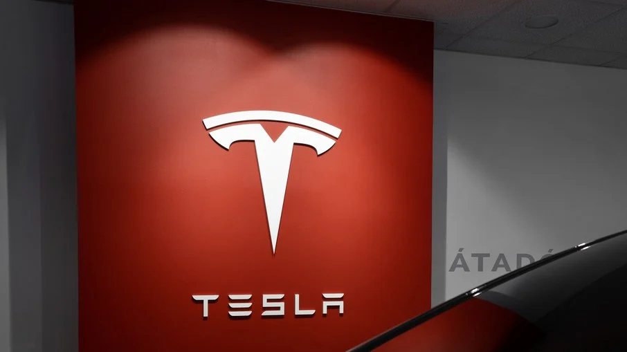 Tesla Tesla