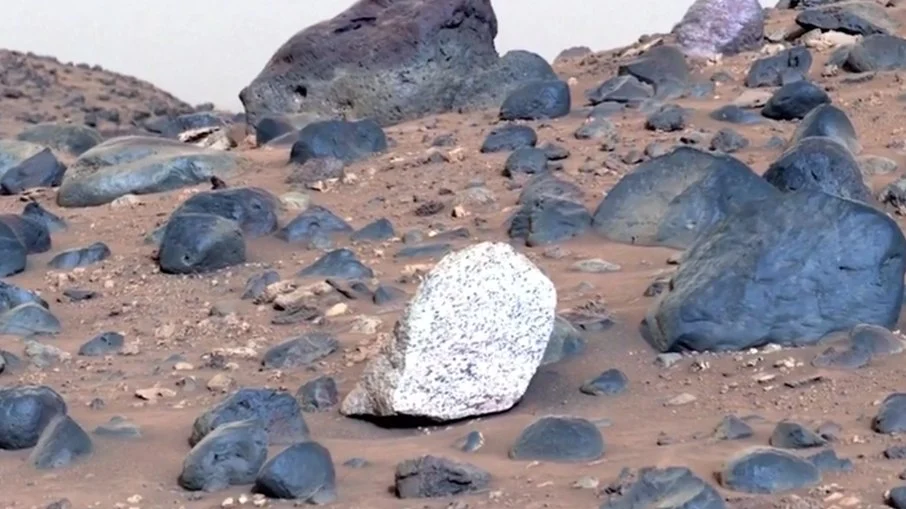 Robô da NASA encontra objeto mais antigo de Marte Robô da NASA encontra objeto mais antigo de Marte